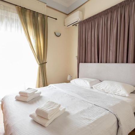 Ideal 4 Bdr Apartment In Plaka For 10! アテネ エクステリア 写真
