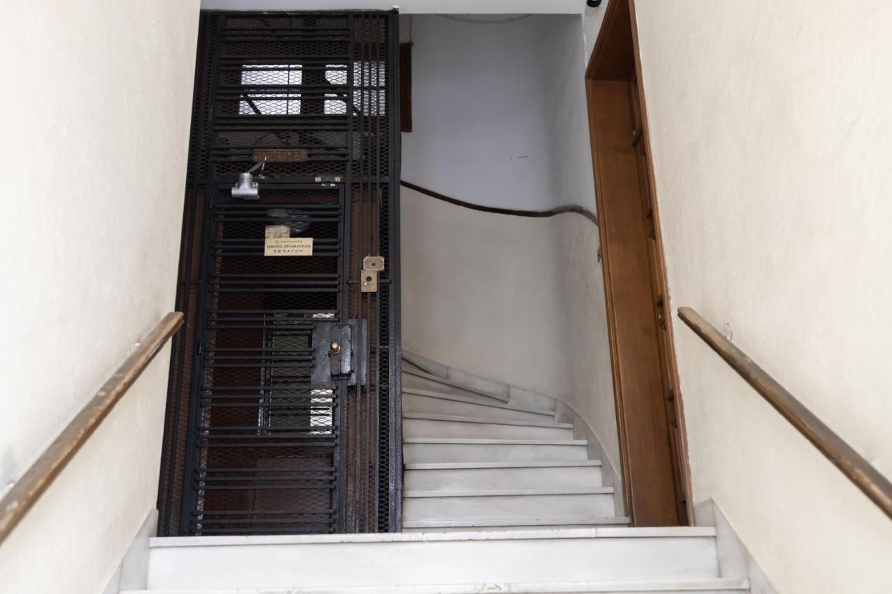 Ideal 4 Bdr Apartment In Plaka For 10! アテネ エクステリア 写真
