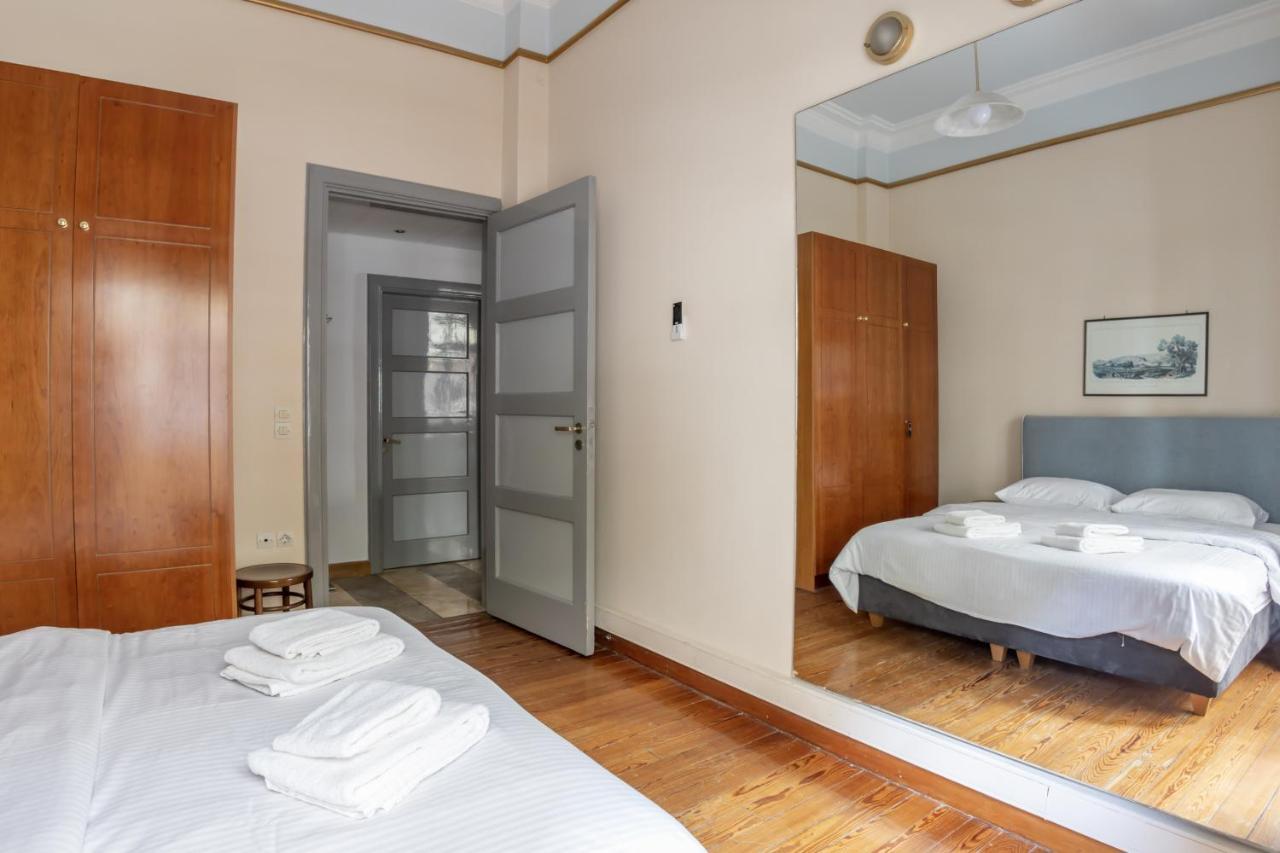 Ideal 4 Bdr Apartment In Plaka For 10! アテネ エクステリア 写真